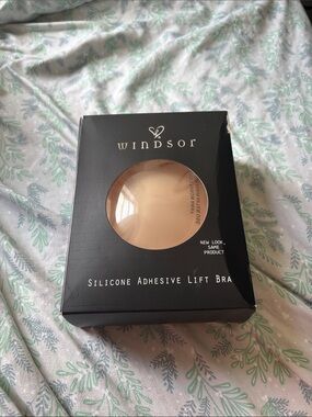 Windsor Beige Silicone Adhesive Lift Bra
